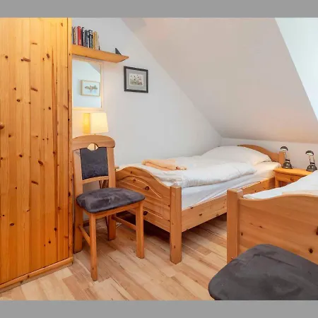 Freesenbruch -reihenhaus 7a * Zingst